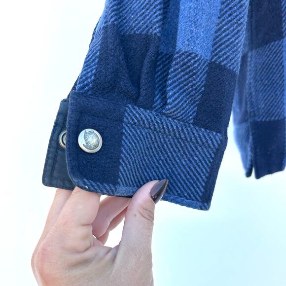 Fjallraven Men’s Canada Shirt Blue Black Plaid Flannel Button Down Shirt Large - Picture 7 of 11
